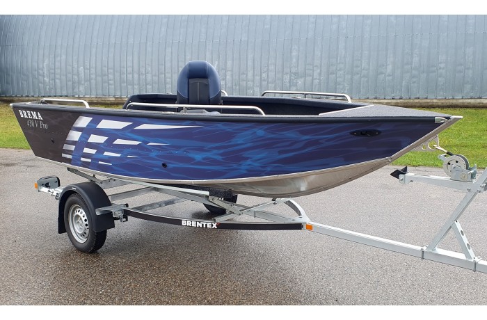 BREMA 430 V Fishing PRO boat