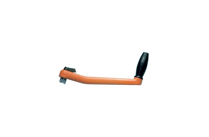 Floating handle for winch