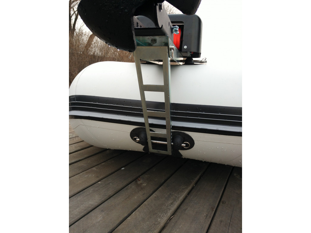 Stronger Mounting on an inflatable boat